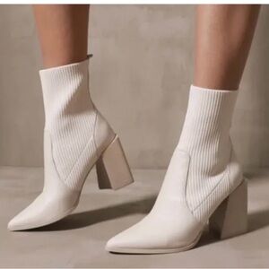 Steve Madden | Shoes | Steve Madden
Tackle Bone Leather Pointed Toe Ankle...